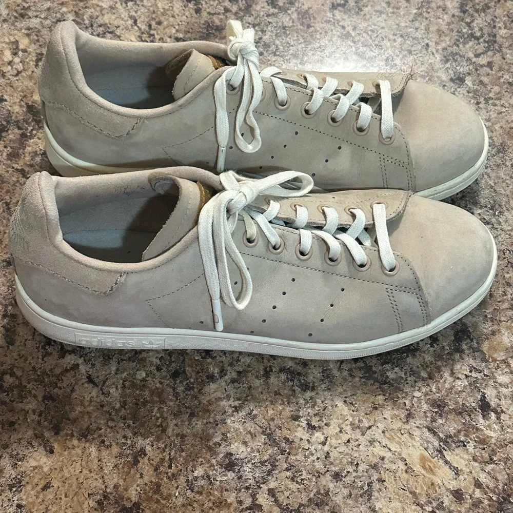 SUEDE BEIGE STAN SMITH